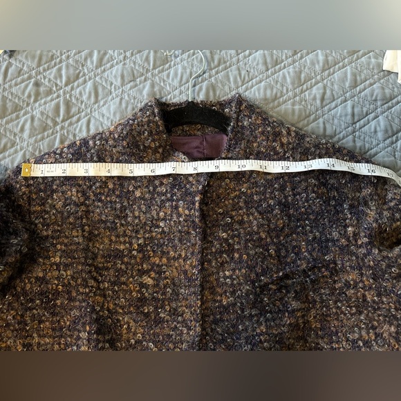 Women's Textured Jacket - Picture 11 of 16